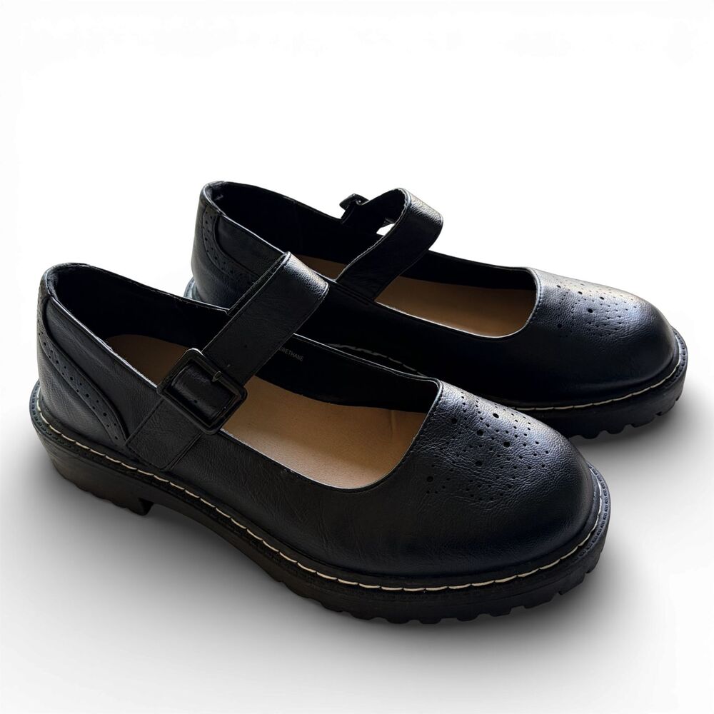 Torrid Black Mary Jane Flat Platform Shoes Round Toe Lugged Sole Goth 9.5WW - Picture 2 of 7